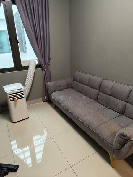 Kediaman Servis untuk Disewa di Pearl Suria - Travis Wong - Living Room - PropertyGuru.com.my