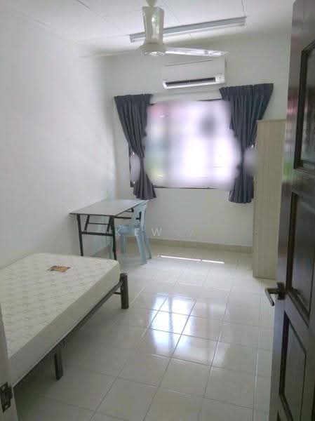 2-storey Terraced House for Sale in Taman Connaught (Cheras) - Kew . - Bedroom - PropertyGuru.com.my