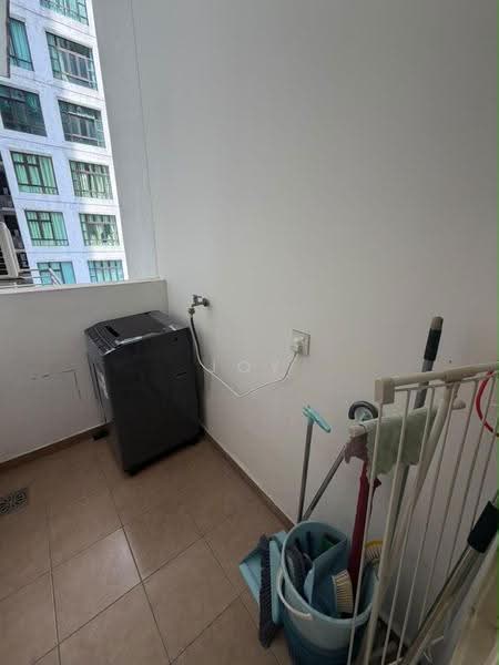 Kediaman Servis untuk Disewa di D'Summit Residences - Joy Min - Balcony - PropertyGuru.com.my