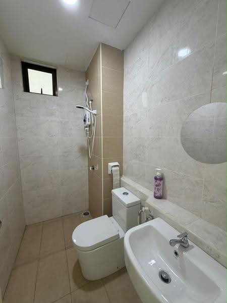 Kediaman Servis untuk Disewa di D'Summit Residences - Joy Min - Bathroom - PropertyGuru.com.my