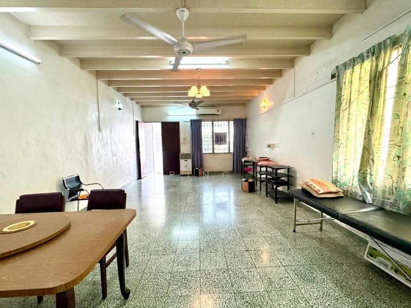 2-storey Terraced House for Sale in Pulau Tikus (Penang) - Ping Koay - Living Room - PropertyGuru.com.my