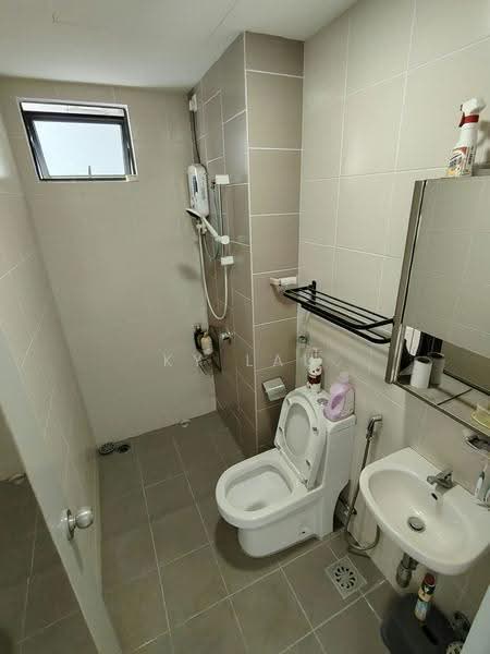 Kondominium untuk Disewa di Legendview - KY Lau - Bathroom - PropertyGuru.com.my