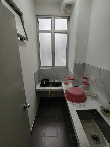 Kondominium untuk Disewa di Legendview - KY Lau - Kitchen - PropertyGuru.com.my