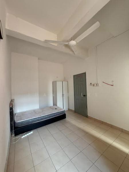 Townhouse for Rent in Luyang Perdana (Kota Kinabalu) - Joanne Lee - Bedroom - PropertyGuru.com.my