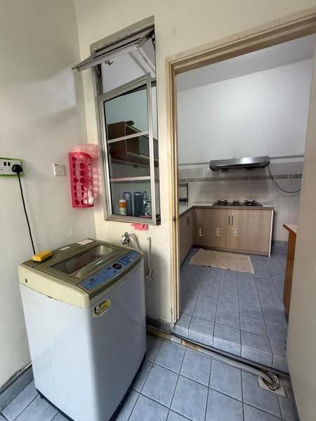 Townhouse for Rent in Luyang Perdana (Kota Kinabalu) - Joanne Lee - Kitchen - PropertyGuru.com.my