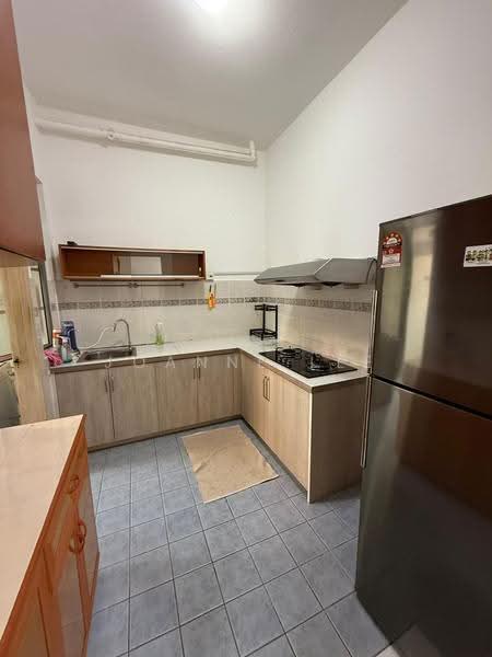 Townhouse for Rent in Luyang Perdana (Kota Kinabalu) - Joanne Lee - Kitchen - PropertyGuru.com.my