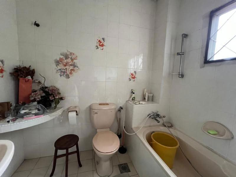Bungalow House for Sale in SS1 (Petaling Jaya) - Jane Wong - Bathroom - PropertyGuru.com.my