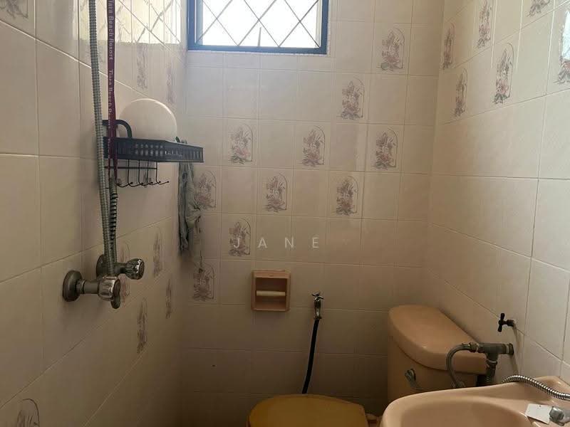 Bungalow House for Sale in SS1 (Petaling Jaya) - Jane Wong - Bathroom - PropertyGuru.com.my