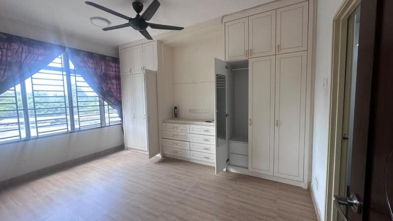 Apartment for Sale at East Bay (Seri Bayan) - Cy Hong - Bedroom - PropertyGuru.com.my