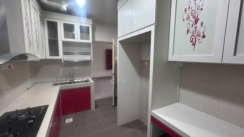 Apartment for Sale at East Bay (Seri Bayan) - Cy Hong - Kitchen - PropertyGuru.com.my