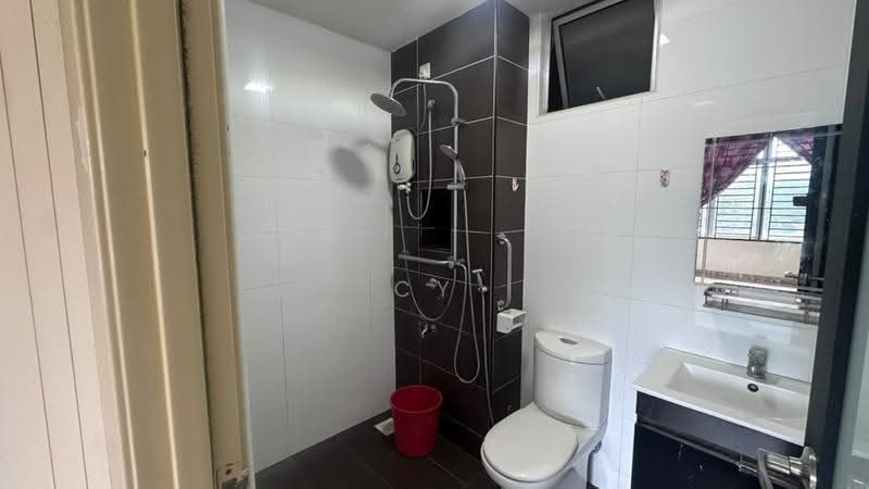 Apartment for Sale at East Bay (Seri Bayan) - Cy Hong - Bathroom - PropertyGuru.com.my