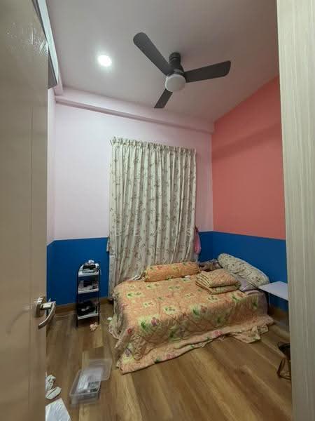 Condominium for Sale at Fairway Suites - Bevis Liew - Bedroom - PropertyGuru.com.my
