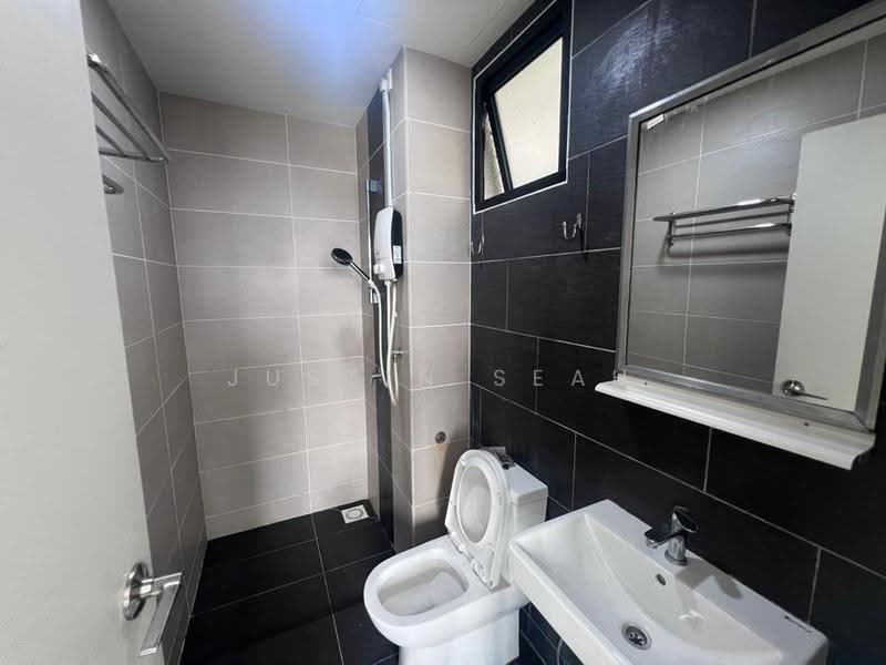 Kediaman Servis untuk Disewa di Tuan Residency - Justin Seah - Bathroom - PropertyGuru.com.my