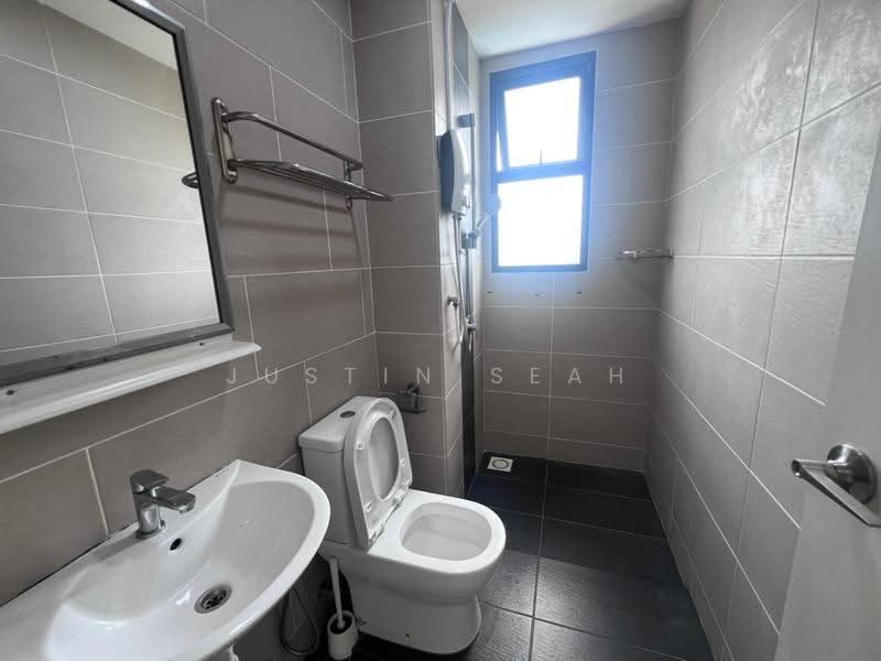 Kediaman Servis untuk Disewa di Tuan Residency - Justin Seah - Bathroom - PropertyGuru.com.my