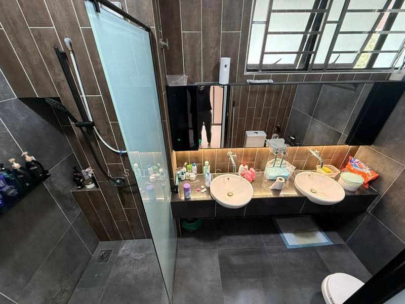 Terraced House for Sale in Bandar Putra Kulai (Kulai) - Elston Chong - Bathroom - PropertyGuru.com.my