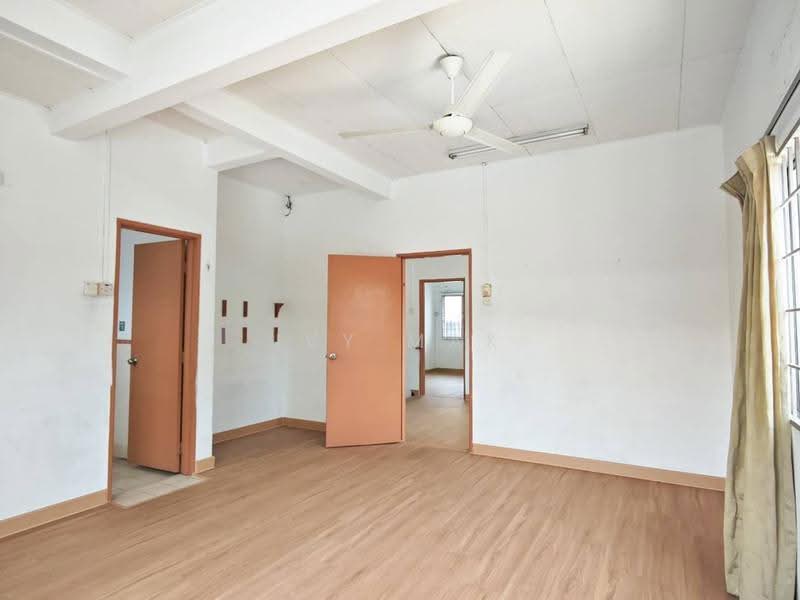 2-storey Terraced House for Rent in Kota Kemuning (Shah Alam) - Ivy Mak - Living Room - PropertyGuru.com.my