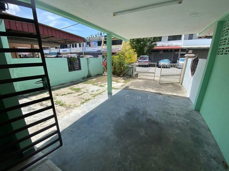 1-storey Terraced House for Sale in Bayan Lepas (Penang) - Vivien Chew - Exterior - PropertyGuru.com.my