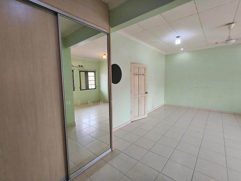 Rumah Teres untuk Dijual di Cheras (Selangor) - Henry Chia - PropertyGuru.com.my