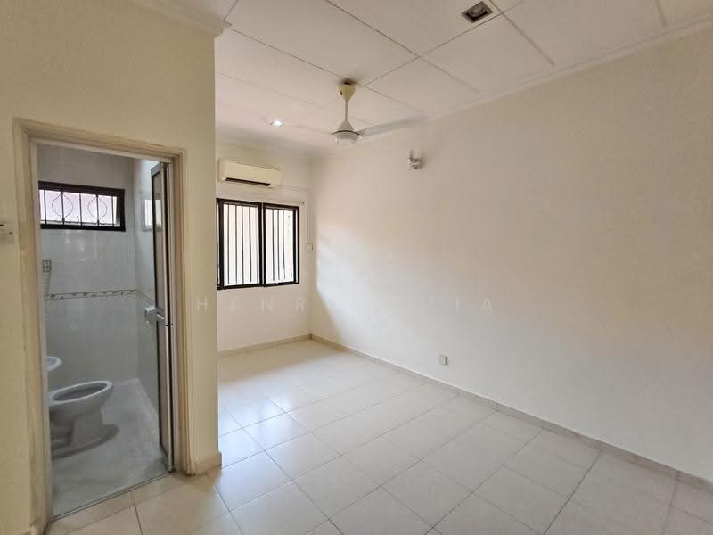 Rumah Teres untuk Dijual di Cheras (Selangor) - Henry Chia - PropertyGuru.com.my