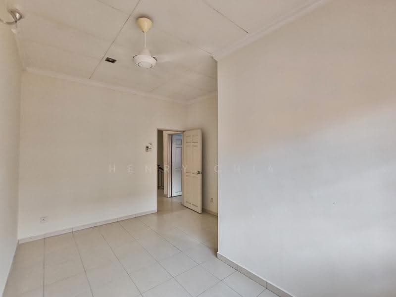 Rumah Teres untuk Dijual di Cheras (Selangor) - Henry Chia - PropertyGuru.com.my