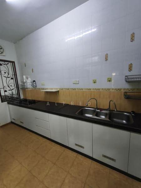 Rumah Kluster untuk Disewa di Austin (Johor Bahru) - Alfred Yap - Kitchen - PropertyGuru.com.my