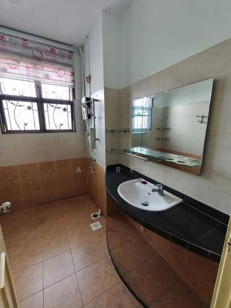 Rumah Kluster untuk Disewa di Austin (Johor Bahru) - Alfred Yap - Bathroom - PropertyGuru.com.my