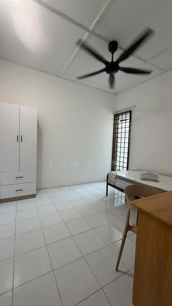 Townhouse for Rent in Taman Impian Indah (Sungai Buloh) - Sharon Wong - Bedroom - PropertyGuru.com.my