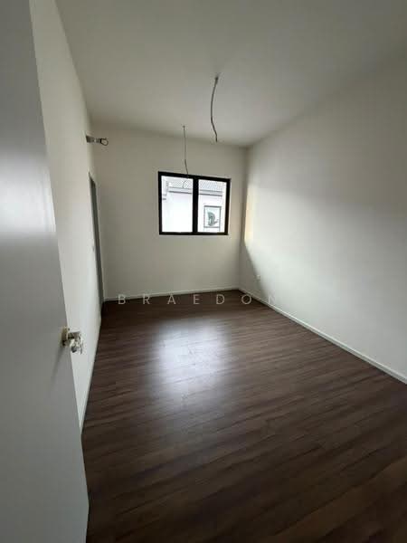 Rumah Teres 2.5-Tingkat untuk Dijual di Taman Bukit Serdang (Seri Kembangan) - Braedon - Interior - PropertyGuru.com.my