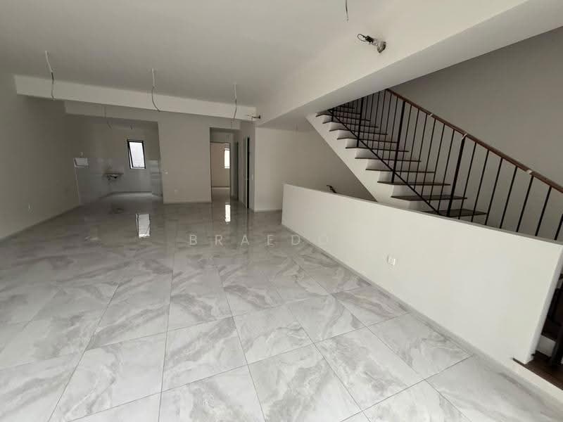 Rumah Teres 2.5-Tingkat untuk Dijual di Taman Bukit Serdang (Seri Kembangan) - Braedon - Interior - PropertyGuru.com.my