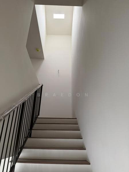 Rumah Teres 2.5-Tingkat untuk Dijual di Taman Bukit Serdang (Seri Kembangan) - Braedon - Interior - PropertyGuru.com.my