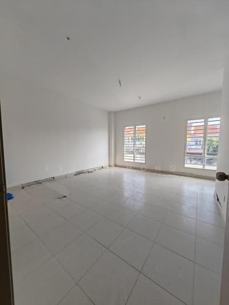 Shop / Office for Sale in Hulu Semenyih (Selangor) - Even Chong - Interior - PropertyGuru.com.my