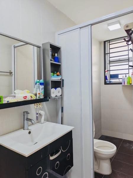 Rumah Teres 2-Tingkat untuk Disewa di Taman JP Perdana (Johor Bahru) - Karen Yeo - Bathroom - PropertyGuru.com.my
