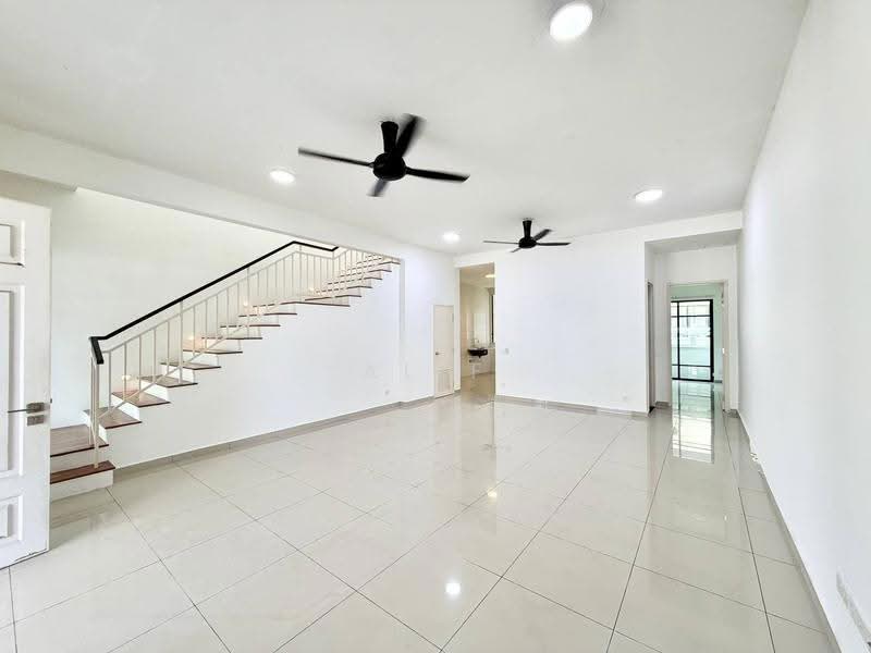 Rumah Teres 2-Tingkat untuk Dijual di Eco Majestic (Semenyih) - Alif Saad - PropertyGuru.com.my