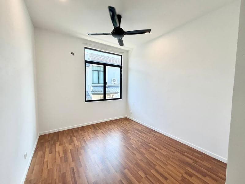 Rumah Teres 2-Tingkat untuk Dijual di Eco Majestic (Semenyih) - Alif Saad - PropertyGuru.com.my