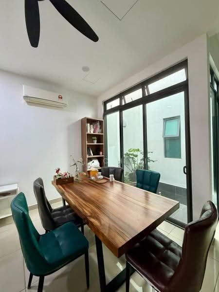 Rumah Teres untuk Dijual di Iskandar Puteri (Nusajaya) (Johor) - Por Chuin - Dining Room - PropertyGuru.com.my