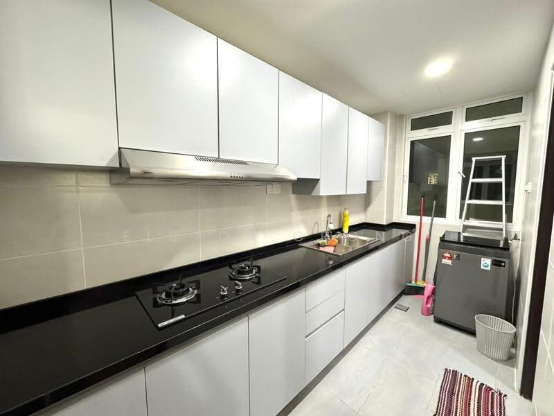 Service Residence for Sale at KSL Residence @ Daya - Elston Chong - Kitchen - PropertyGuru.com.my