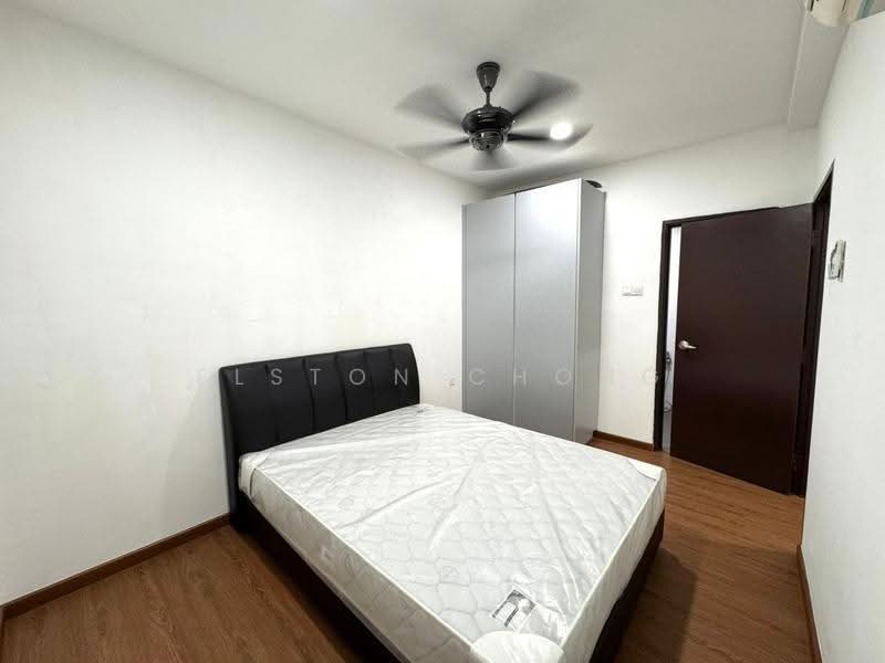 Service Residence for Sale at KSL Residence @ Daya - Elston Chong - Bedroom - PropertyGuru.com.my