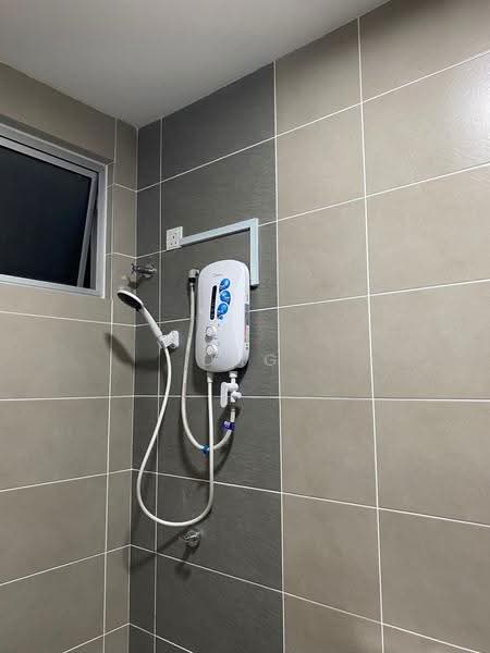 Terraced House for Rent in Bandar Springhill (Jimah) - Ong Jia Hui - Bathroom - PropertyGuru.com.my