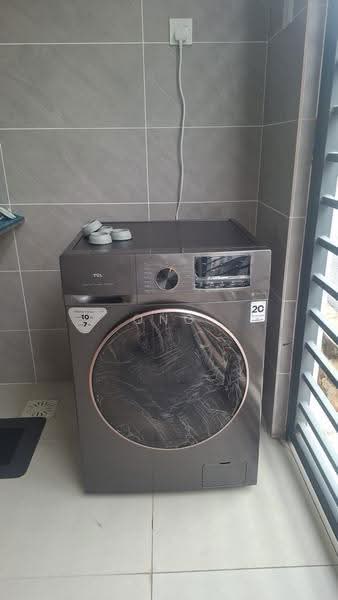 Terraced House for Rent in Bandar Springhill (Jimah) - Ong Jia Hui - Balcony - PropertyGuru.com.my