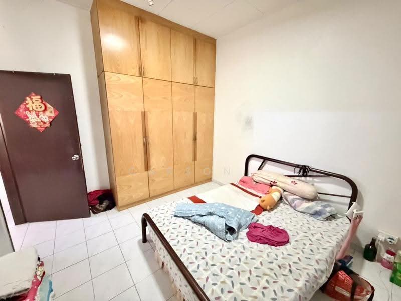 Rumah Teres 1-Tingkat untuk Dijual di Taman Daya (Johor Bahru) - Carson . - Bedroom - PropertyGuru.com.my