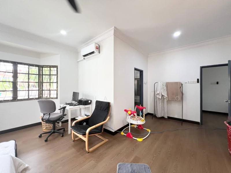 Semi-Detached House for Sale in Bukit Rahman Putra (Sungai Buloh) - Sri Rohayu Yusof - PropertyGuru.com.my