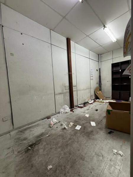 Kilang Terpisah untuk Disewa di Kuala Lumpur (Kuala Lumpur) - KK Chong - Ground floor office area - PropertyGuru.com.my