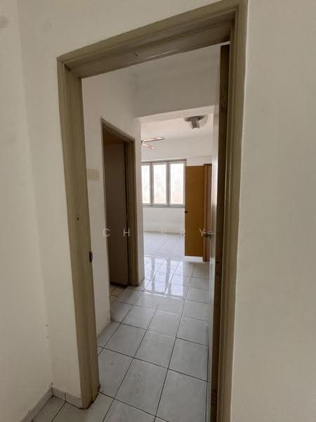 Condominium for Rent at Garden Park - Cherry Wee - Corridor - PropertyGuru.com.my