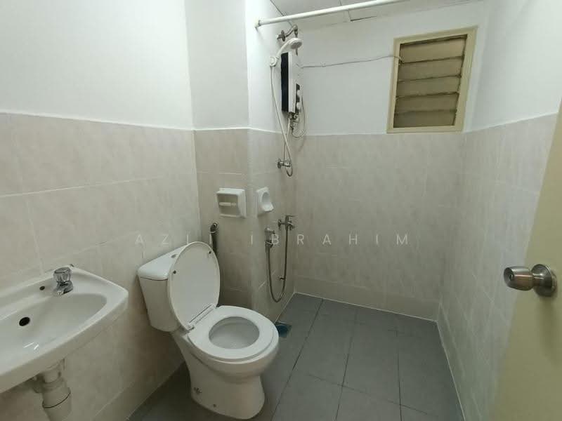 Apartment for Sale at SD Tiara Apartment - Azli Ibrahim - Bathroom - PropertyGuru.com.my