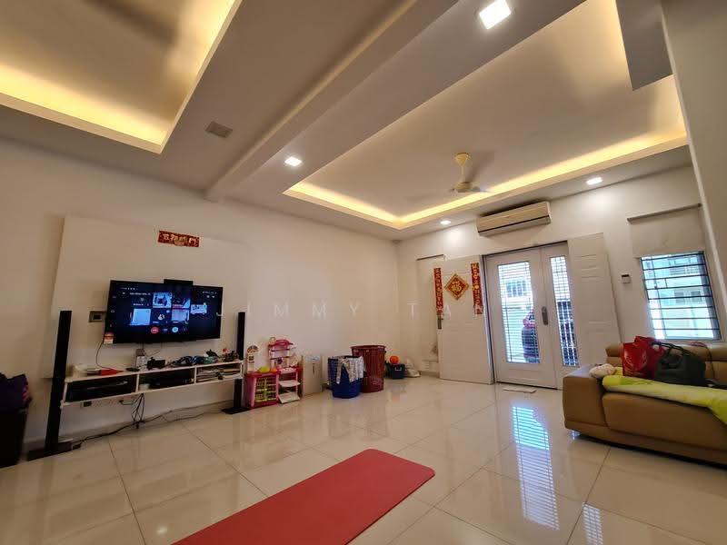 2-storey Terraced House for Sale in Bandar Seri Coalfields (Sungai Buloh) - Jimmy Tan - Living Room - PropertyGuru.com.my
