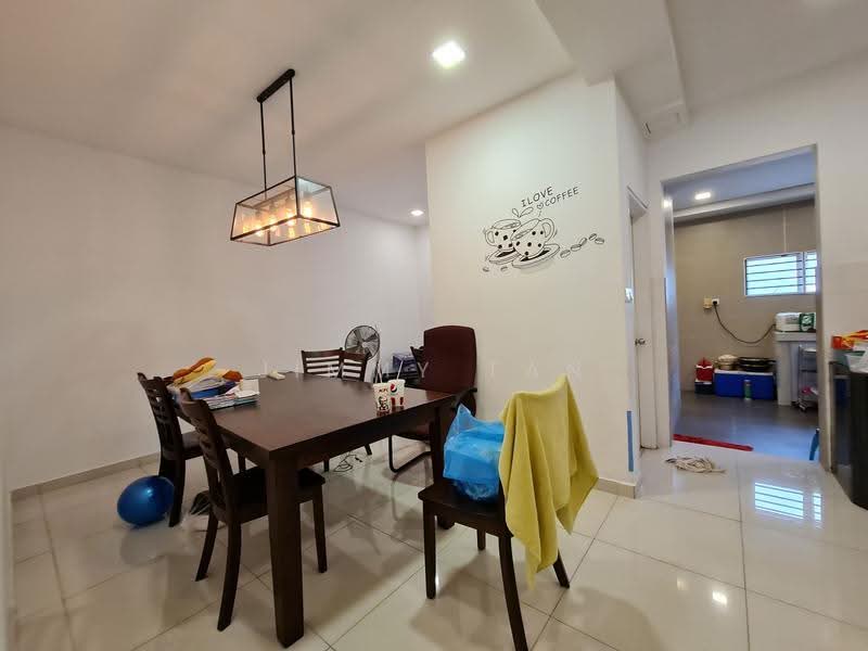 2-storey Terraced House for Sale in Bandar Seri Coalfields (Sungai Buloh) - Jimmy Tan - Dining Room - PropertyGuru.com.my