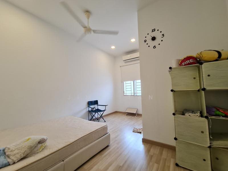 2-storey Terraced House for Sale in Bandar Seri Coalfields (Sungai Buloh) - Jimmy Tan - Bedroom - PropertyGuru.com.my