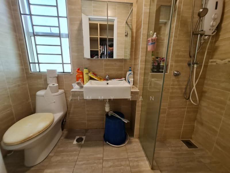 2-storey Terraced House for Sale in Bandar Seri Coalfields (Sungai Buloh) - Jimmy Tan - Bathroom - PropertyGuru.com.my