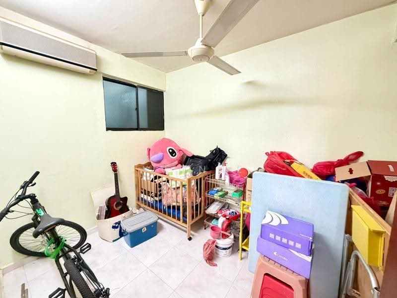 Rumah Flat untuk Dijual di Sri Lanang - Yvonne Lim - Bedroom - PropertyGuru.com.my