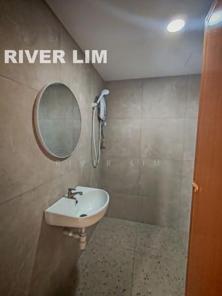 Kondominium untuk Disewa di E-Park Condominium - River Lim - Bathroom - PropertyGuru.com.my